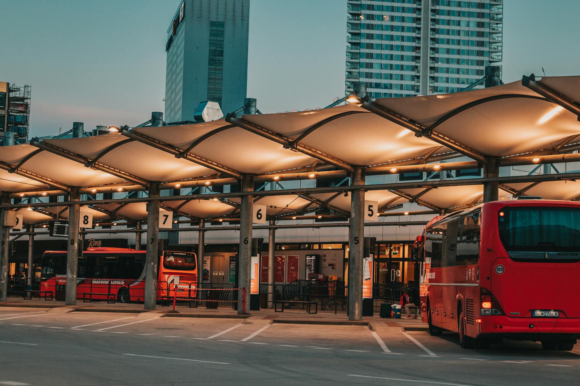 bus station